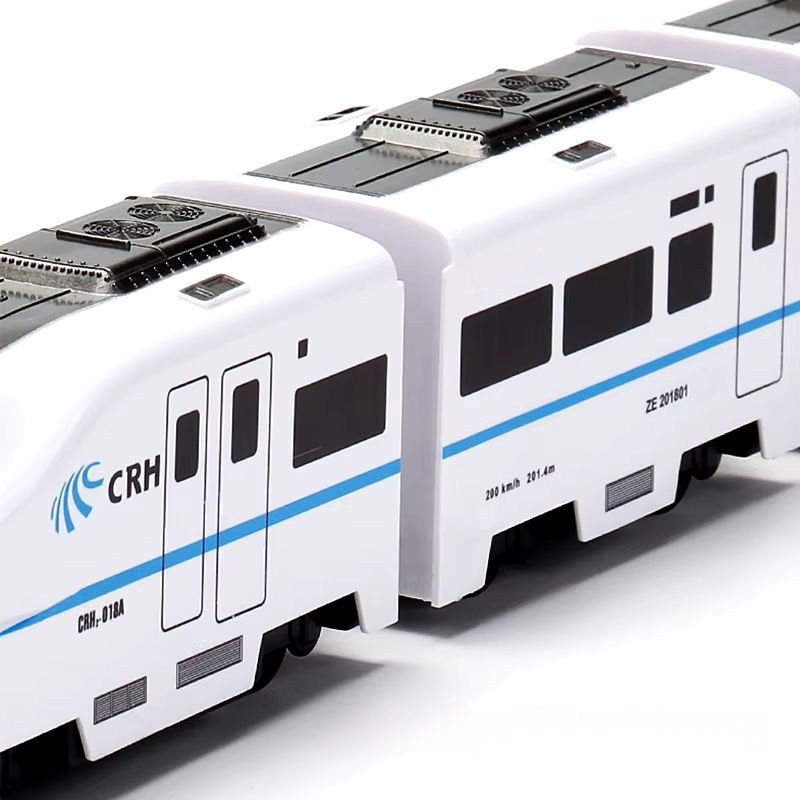 Obstacle-avoiding train – Automatic turning with music & light